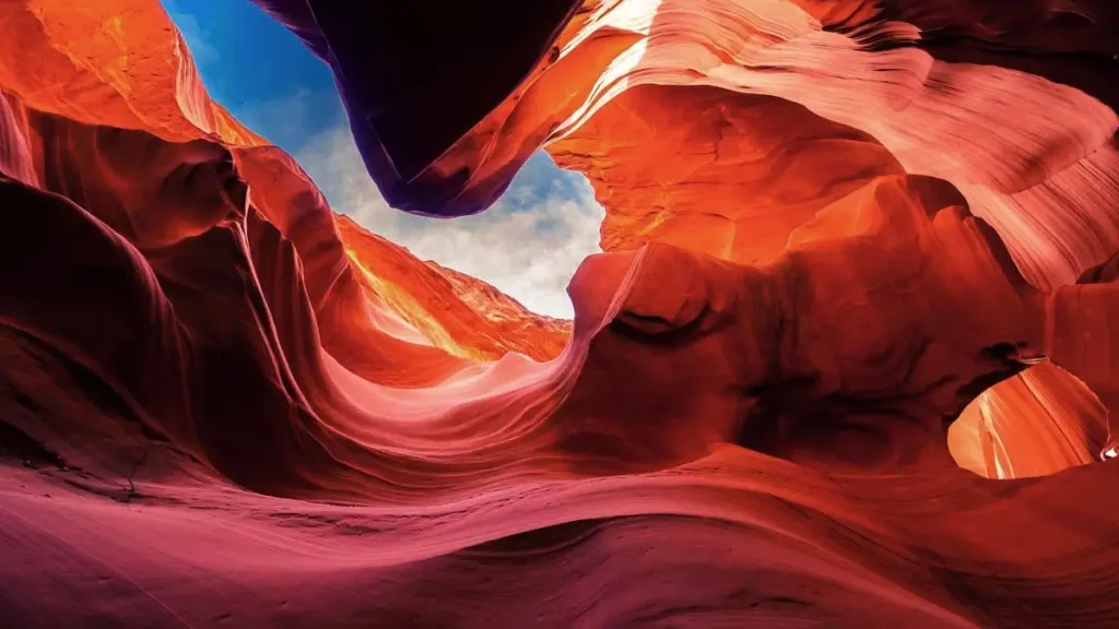 Sunlight beams in Antelope Canyon Arizona